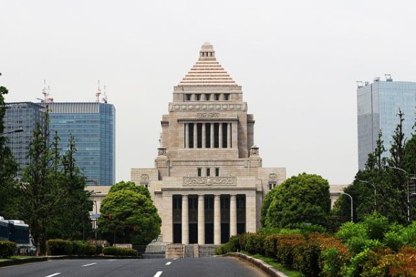 涨配资 深陷“黑金”丑闻，日本自民党原“安倍派”正式解散