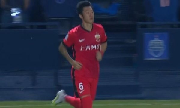 易投投 里程碑，徐新已为上海海港出战100场比赛